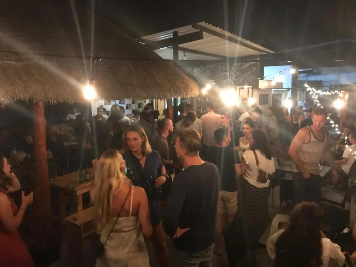 Straw Hat Hostel & Rooftop Bar Tulum