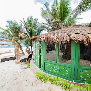 https://kookay-hotel.allrivieramayahotels.com
