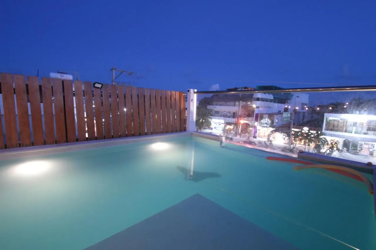 Straw Hat Hostel & Rooftop Bar Tulum 0*,  Mexico